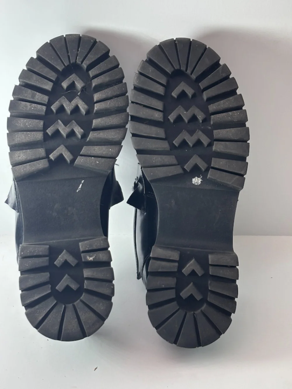 Heavy Duty Shoes Stave Maden for Gardening Size 7 Loafers